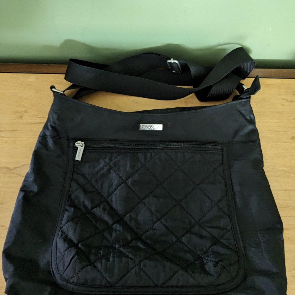 Black Cloth Baggallini Bag